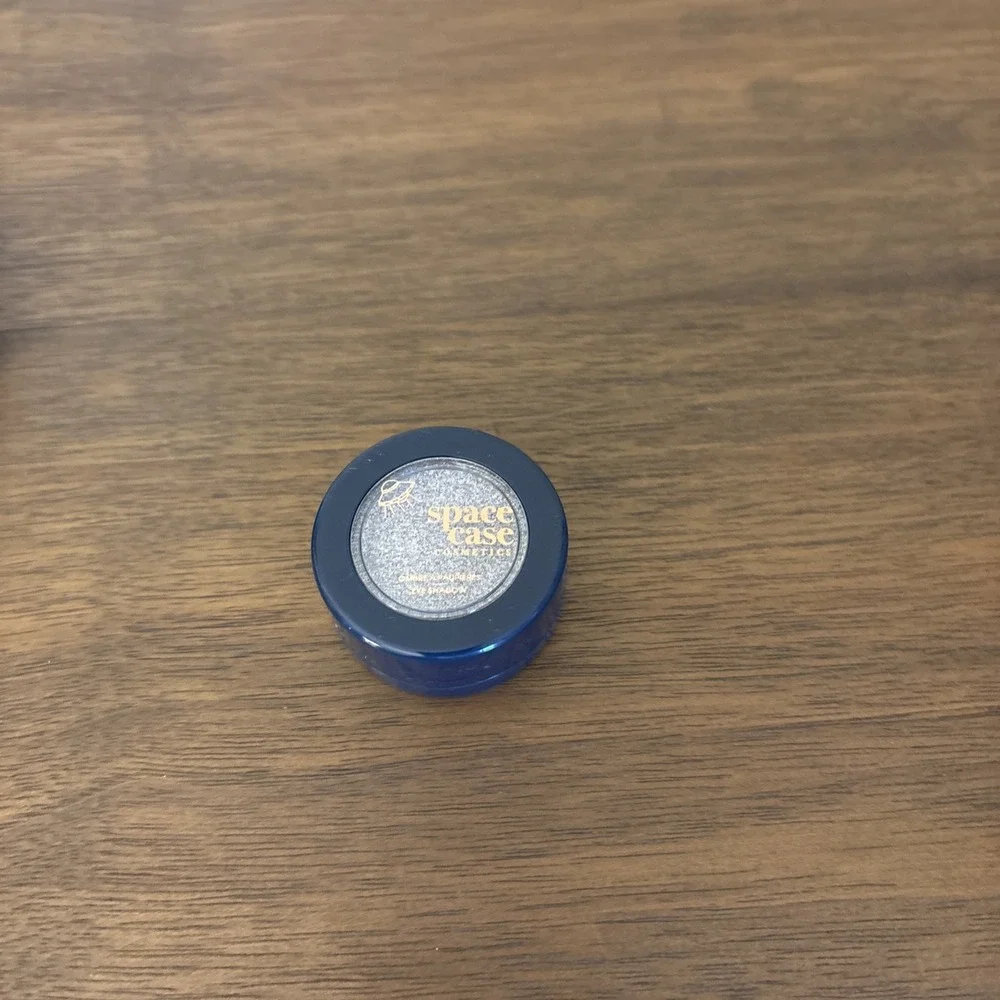Eyeshadow space case